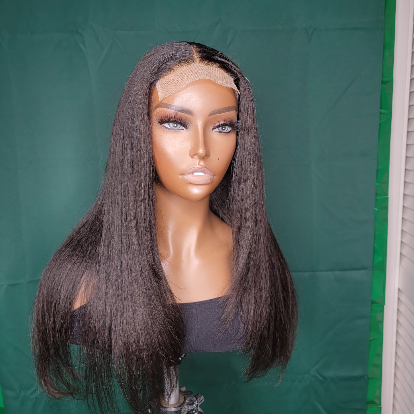Desna (Kinky Straight) - Pre-Order